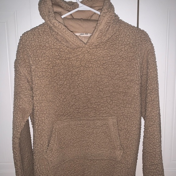 Too small on me - Picture 1 of 2